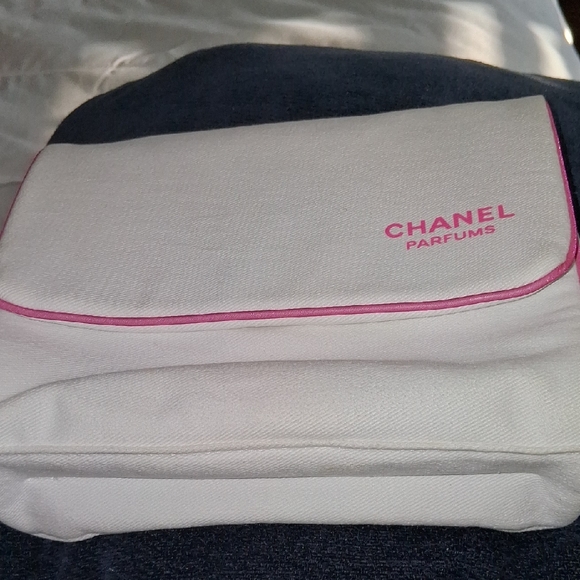 Chanel Parfums Handbags - Chanel Parfums Make Up Bag  NWOT